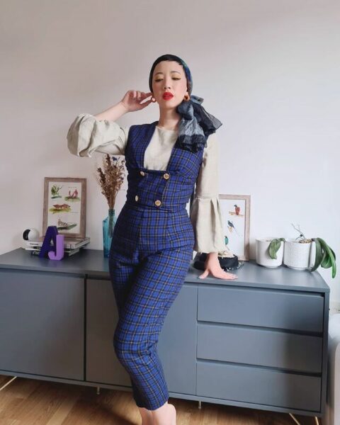 10 Inspirasi OOTD Bertema Vintage, Tampil Klasik Dan Simpel - Dailysia