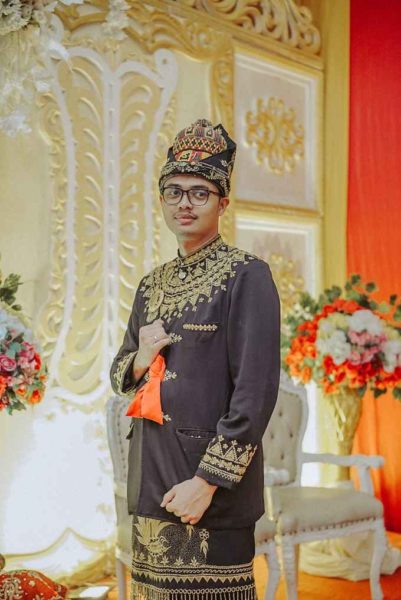 9 Potret Pakaian Adat Aceh yang Biasa Dipakai Saat Pernikahan  Dailysia