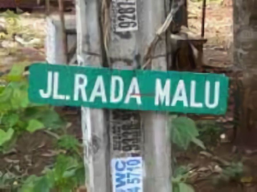 10 Nama Jalan Paling Aneh, Bikin Ngakak yang Baca