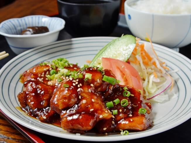 Perbedaan Teriyaki dan Yakiniku, Kuliner Favorit Khas Jepang