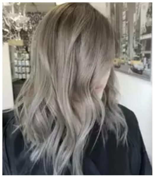 Inspirasi Warna Rambut Ash Grey Untuk Cewek Dailysia